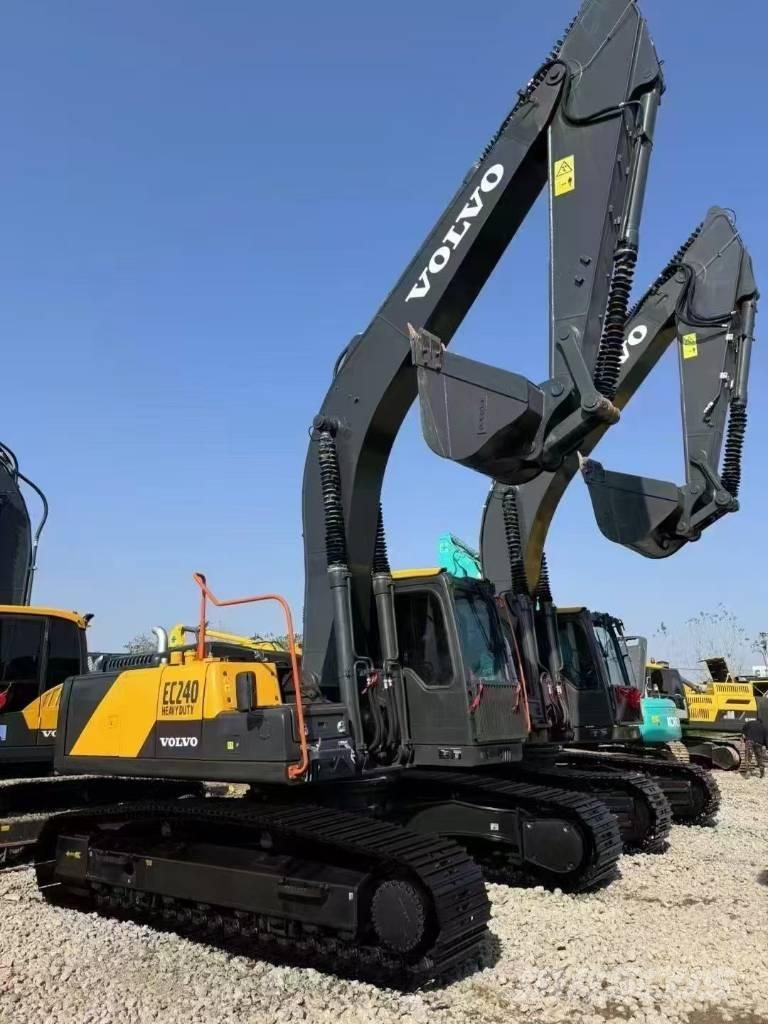 Volvo EC 240 Гусеничные экскаваторы