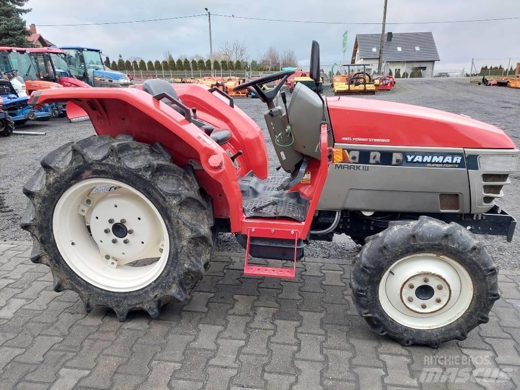 Yanmar AF-26 Коммунальные тракторы