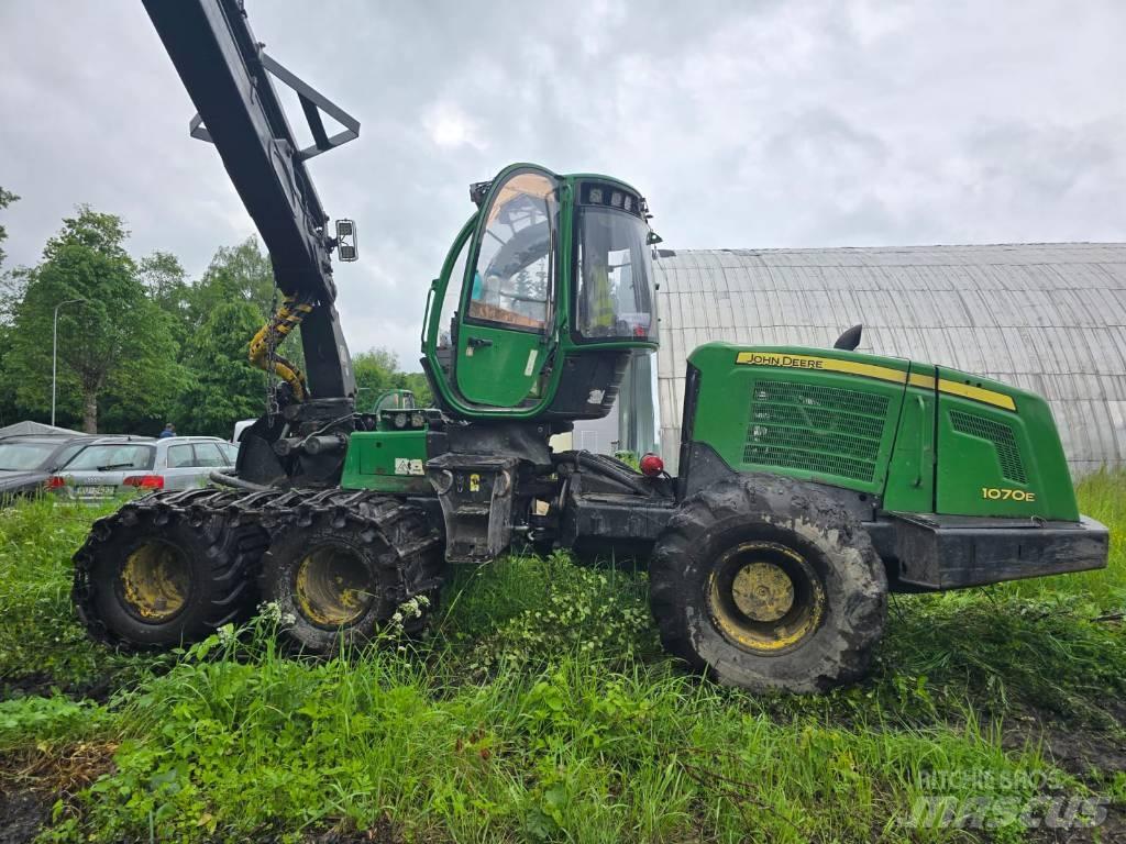 John Deere 1070 E Харвестеры