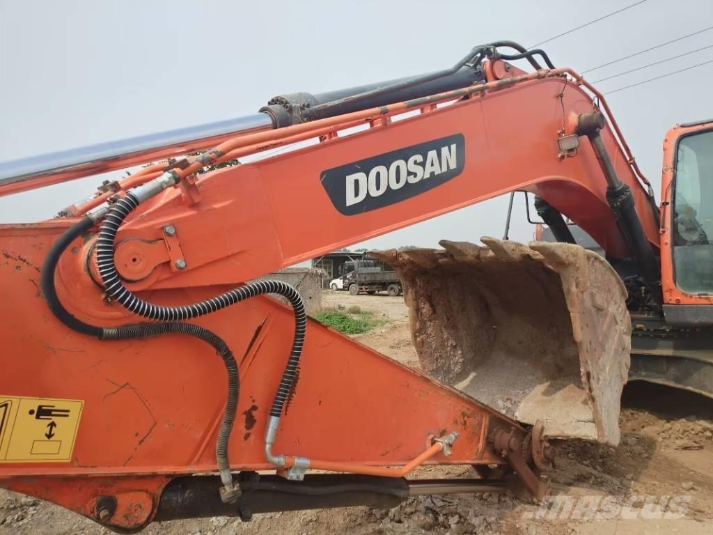 Doosan DX225LC-9C Гусеничные экскаваторы