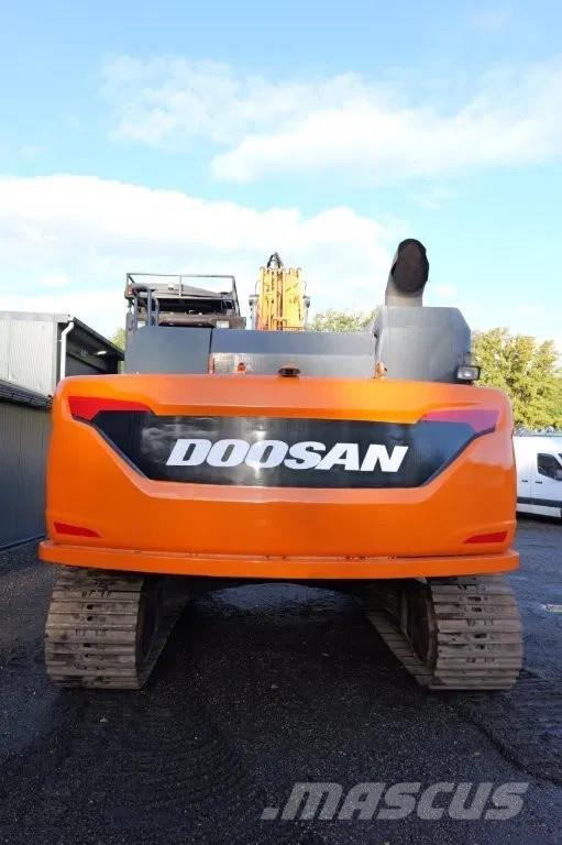 Doosan DX300LC Гусеничные экскаваторы