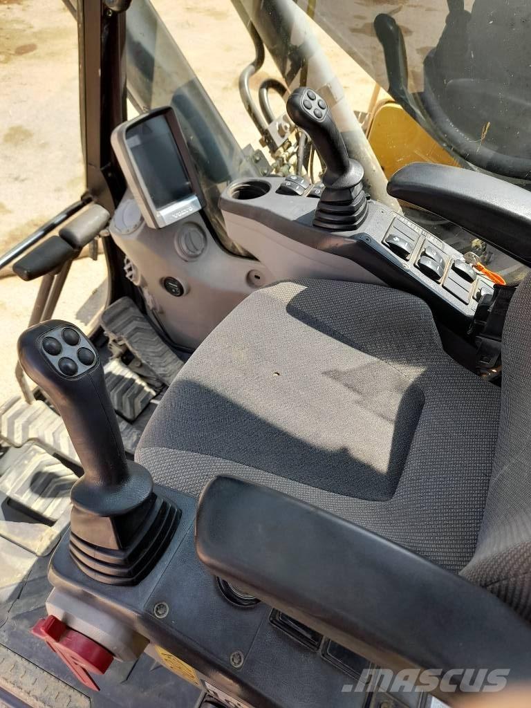Volvo EC 250 D L Гусеничные экскаваторы