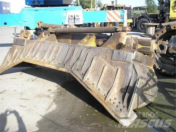 CAT D8N Гусеничные бульдозеры