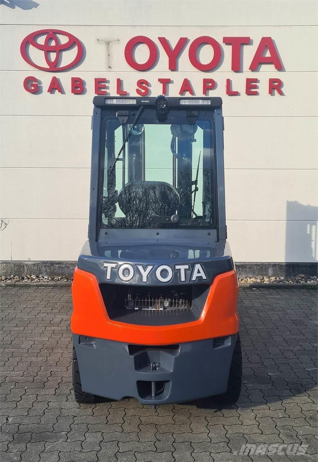 Toyota 52-8FDJF35 Дизельные погрузчики