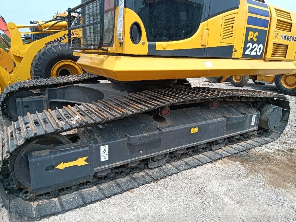 Komatsu PC 220-8 Гусеничные экскаваторы