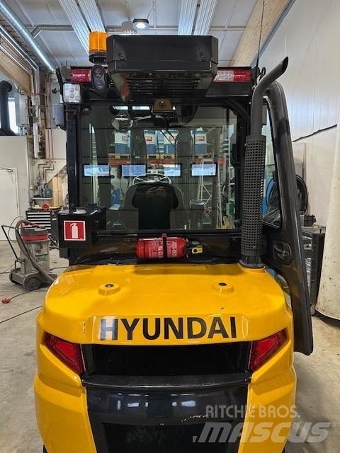 Hyundai 35 DA-9 Дизельные погрузчики