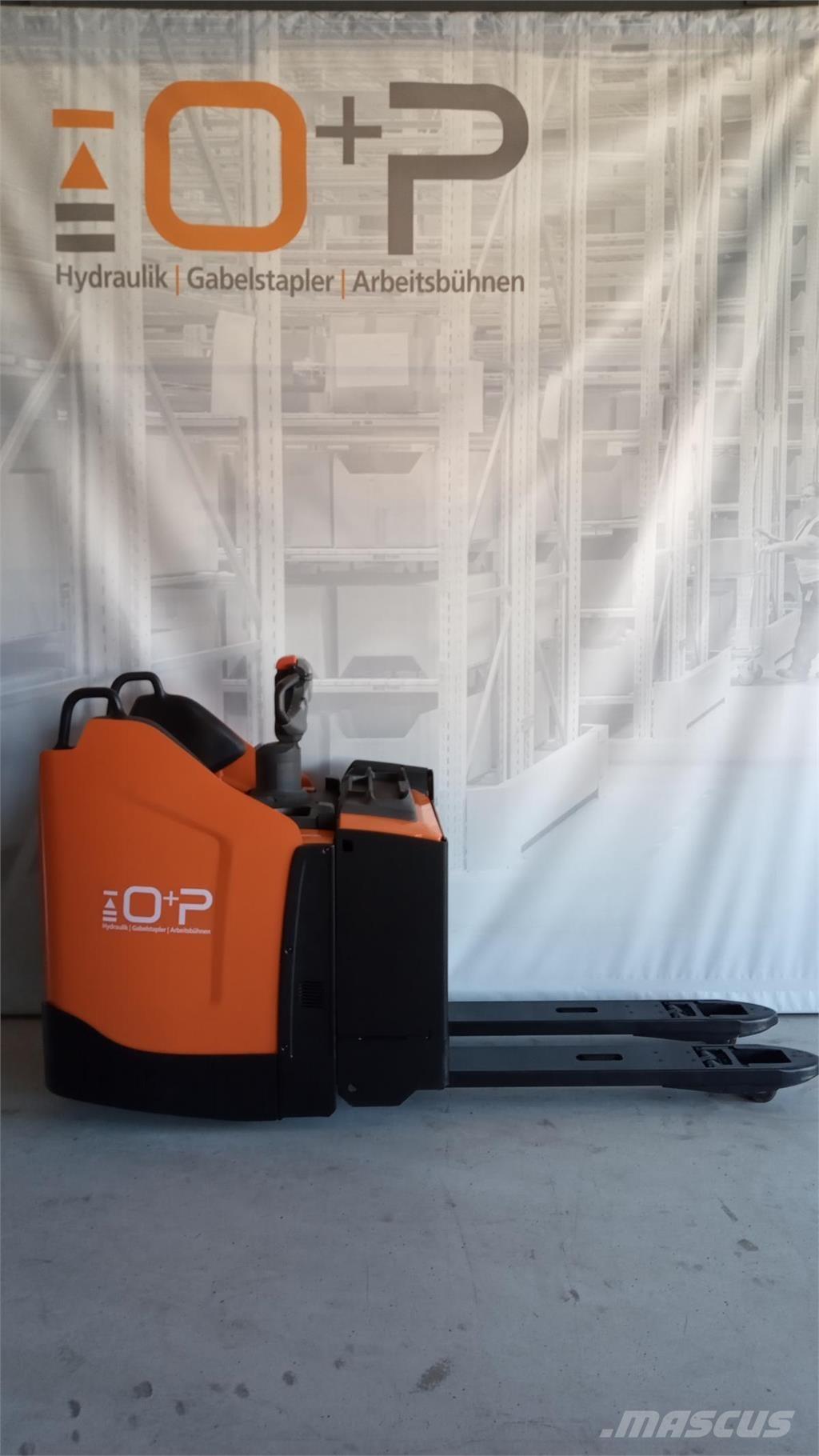 Toyota LPE 200 Ручные штабелёры с электроподъёмом