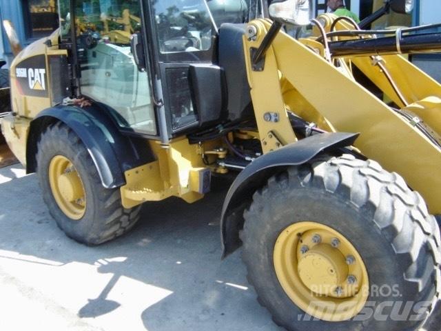 CAT 906 M Фронтальные погрузчики
