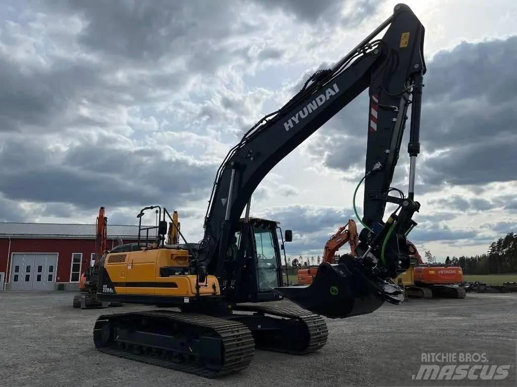 Hyundai HX 220 Гусеничные экскаваторы