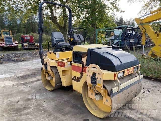 Dynapac CC 142 Катки тротуарные