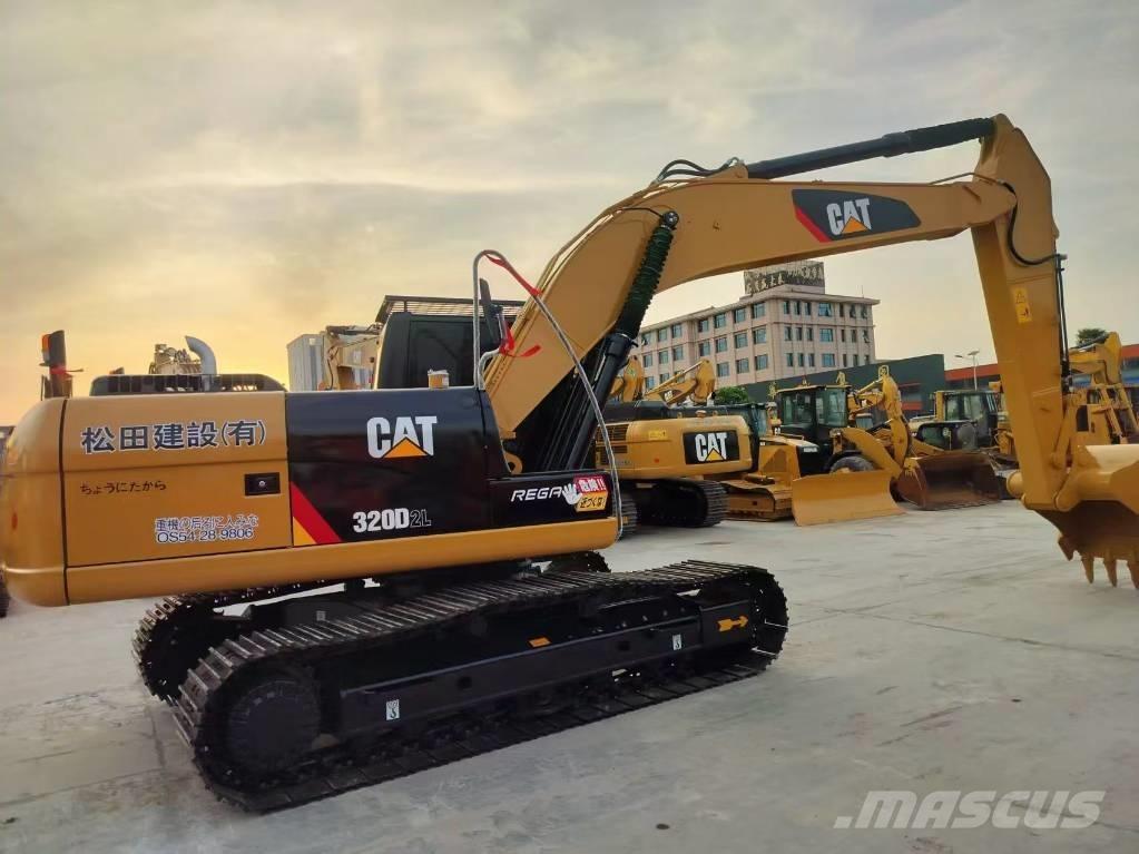 CAT 320 D2 Гусеничные экскаваторы