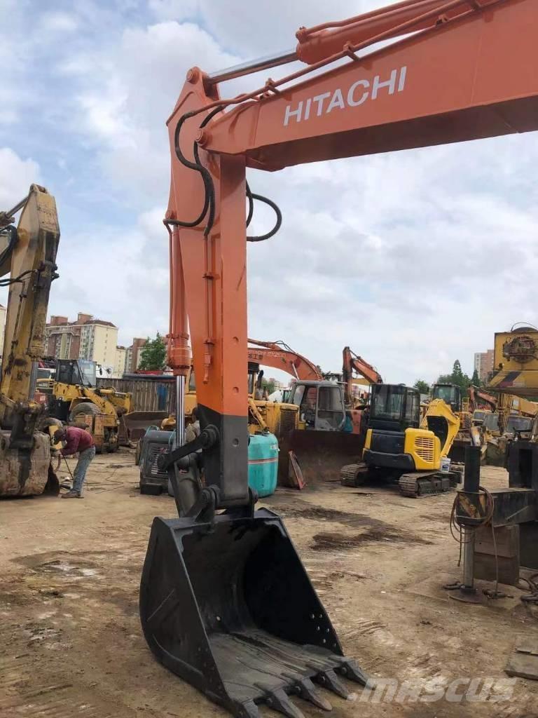Hitachi EX 200-5 Гусеничные экскаваторы