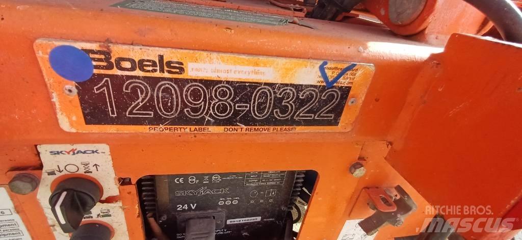 SkyJack SJIII 3219 Ножничные подъемники