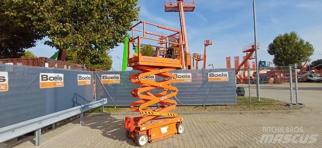 SkyJack SJIII 3219 Ножничные подъемники