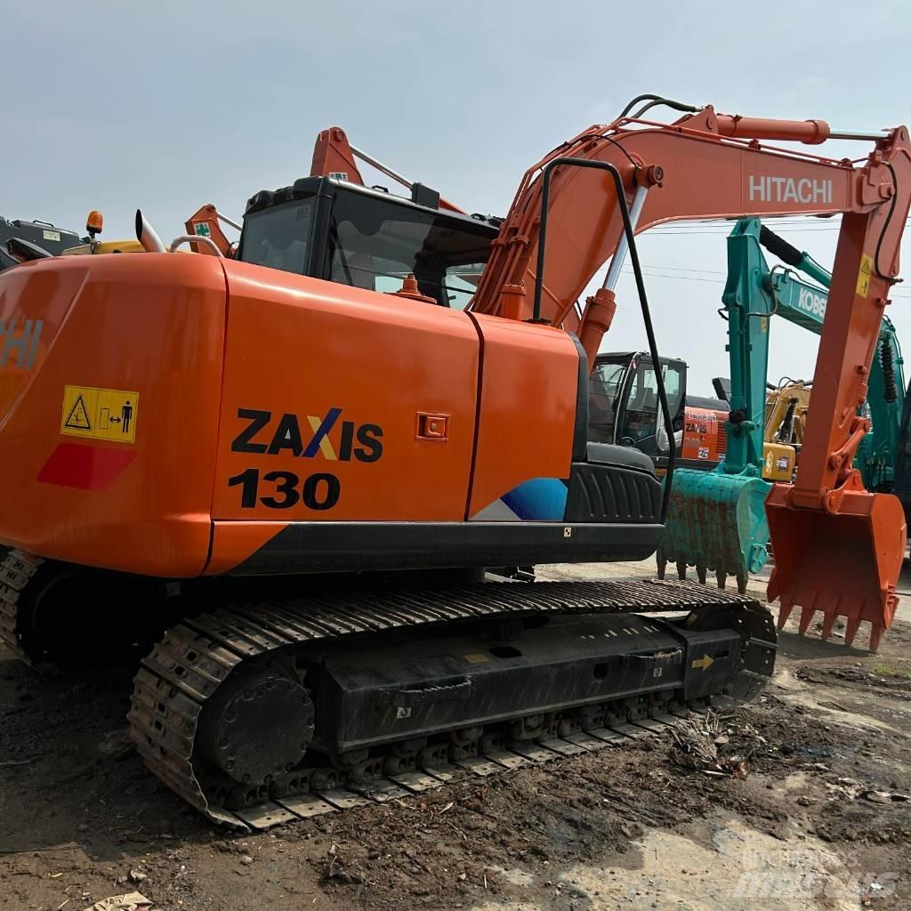 Hitachi 130 Гусеничные экскаваторы