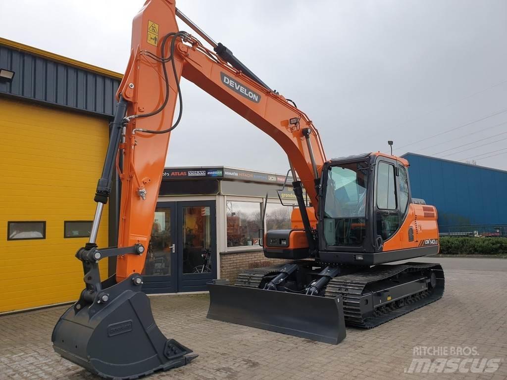 Develon DX140LC Гусеничные экскаваторы