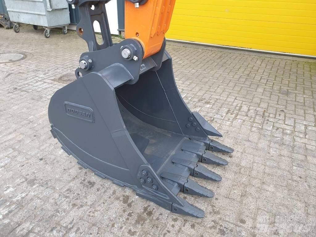 Develon DX140LC Гусеничные экскаваторы