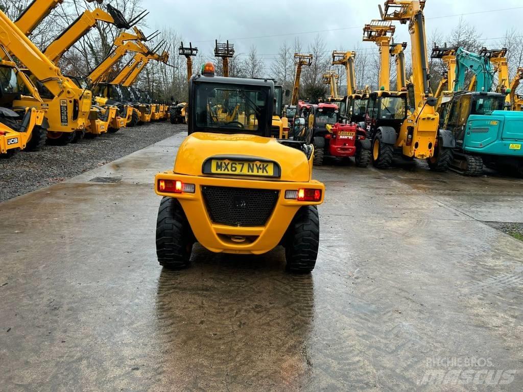 JCB 520-40 Телескопические погрузчики
