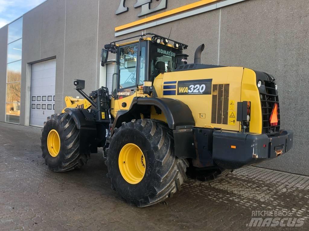 Komatsu WA 320-8 Фронтальные погрузчики