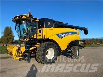 New Holland CX 8.70 Зерноуборочные комбайны