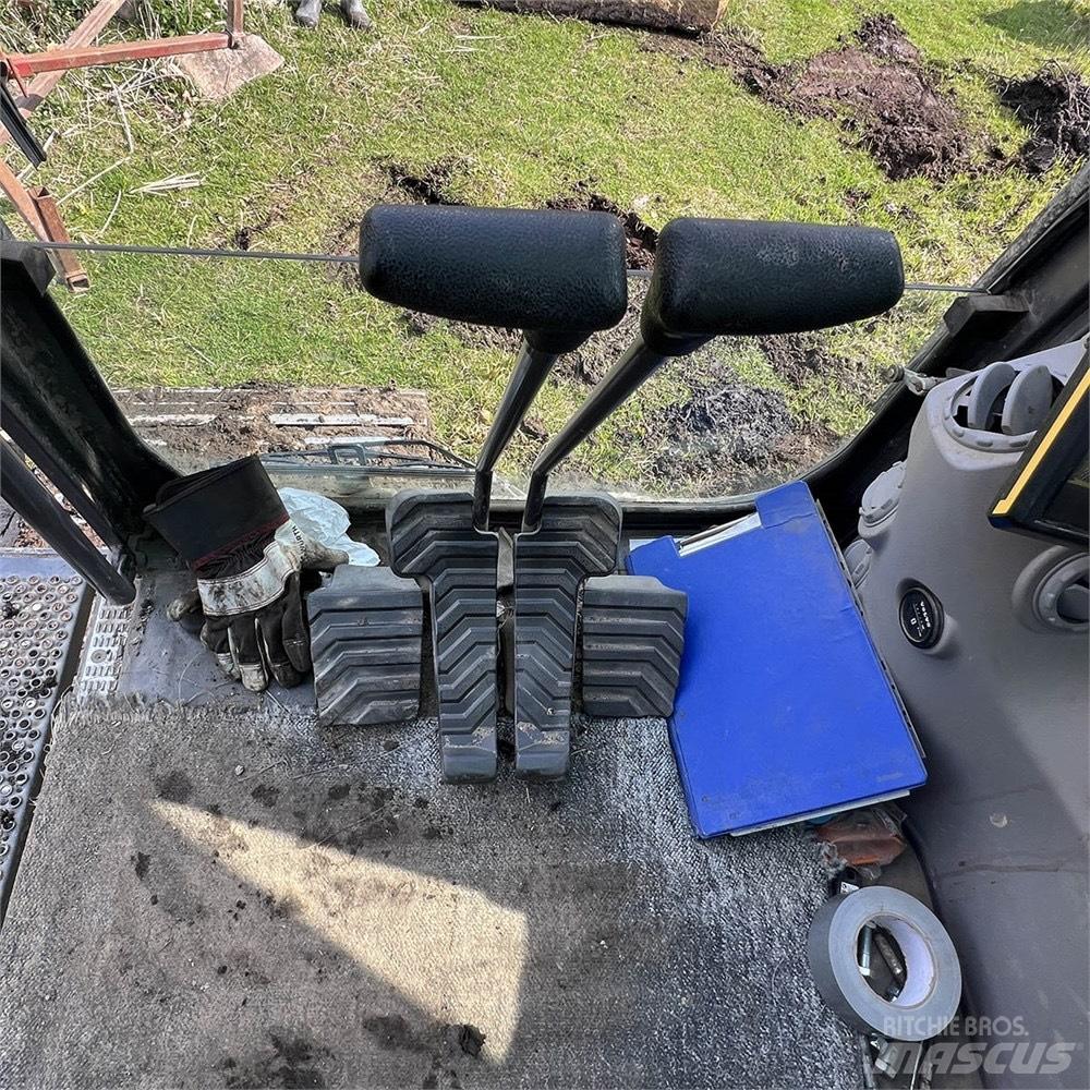 Volvo EC220 EL Гусеничные экскаваторы