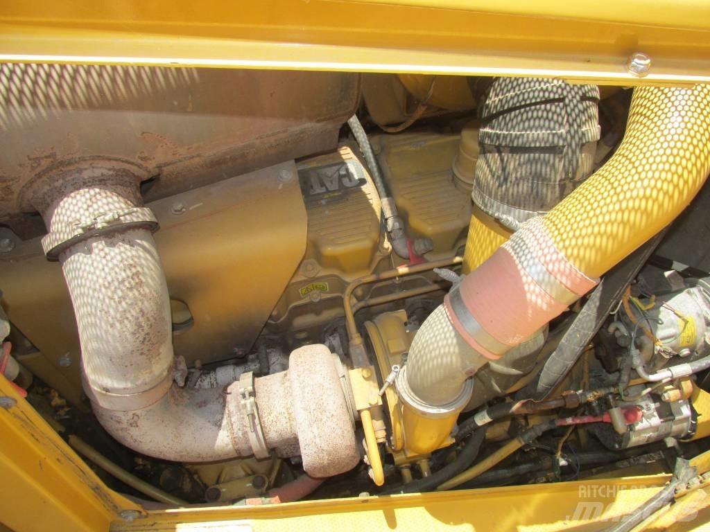 CAT D 8 T Гусеничные бульдозеры