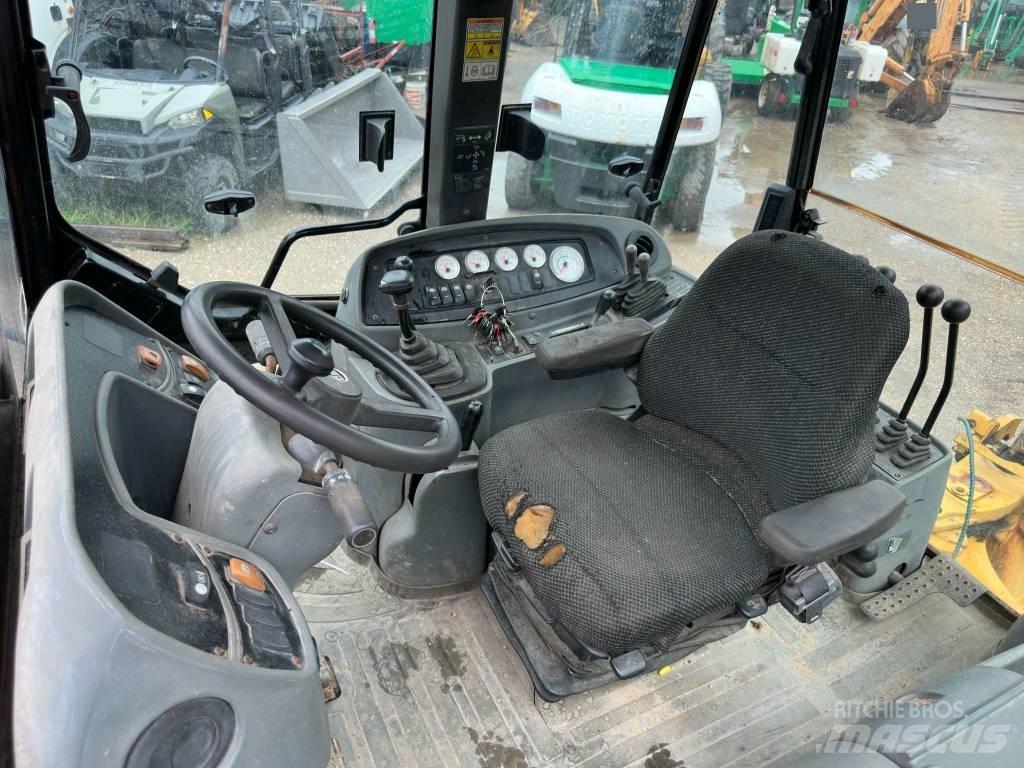 CAT 446 D Экскаваторы-погрузчики