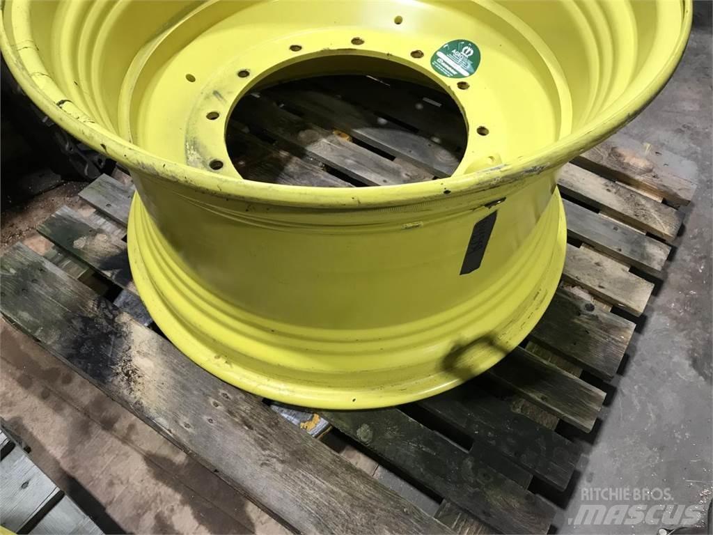 John Deere 20x34 Шины и колёса