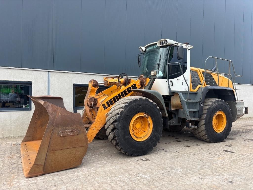 Liebherr L 550 Фронтальные погрузчики
