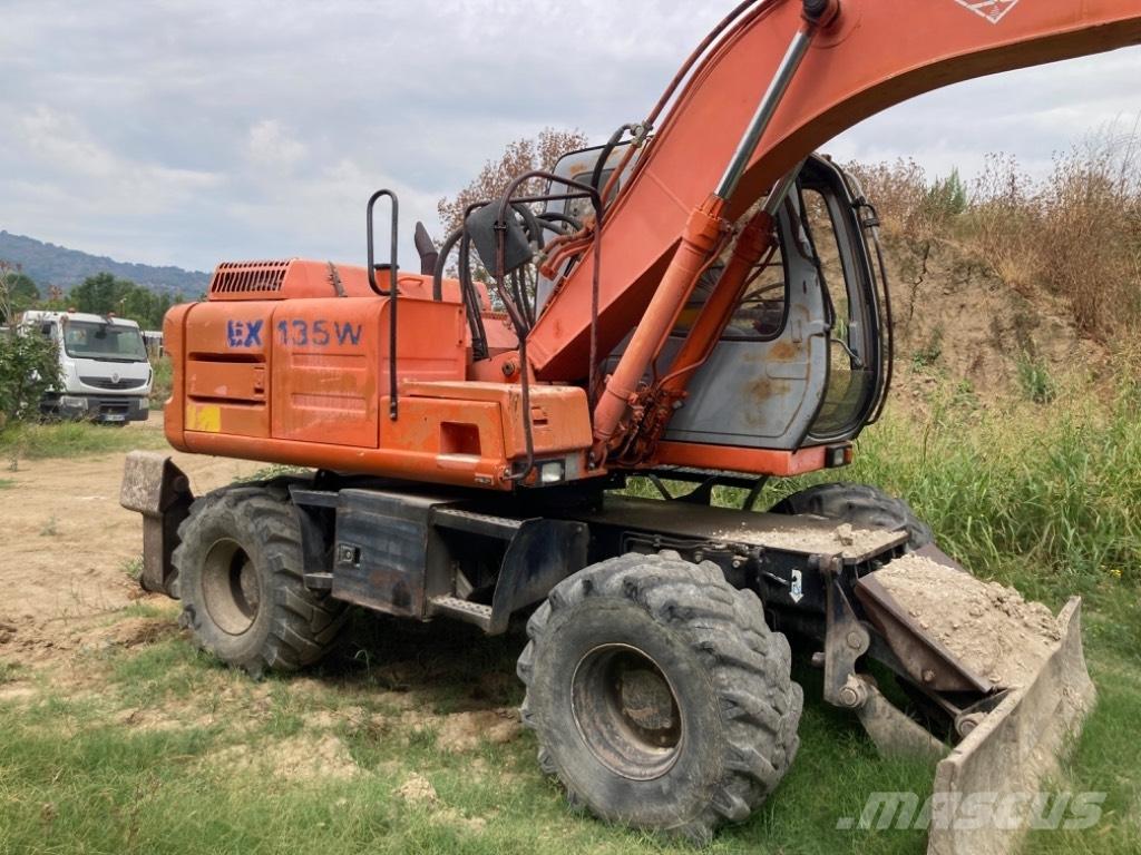 Hitachi EX 135 W Колёсные экскаваторы