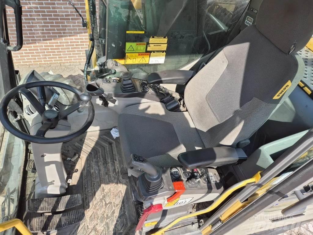 Volvo EW160C Колёсные экскаваторы