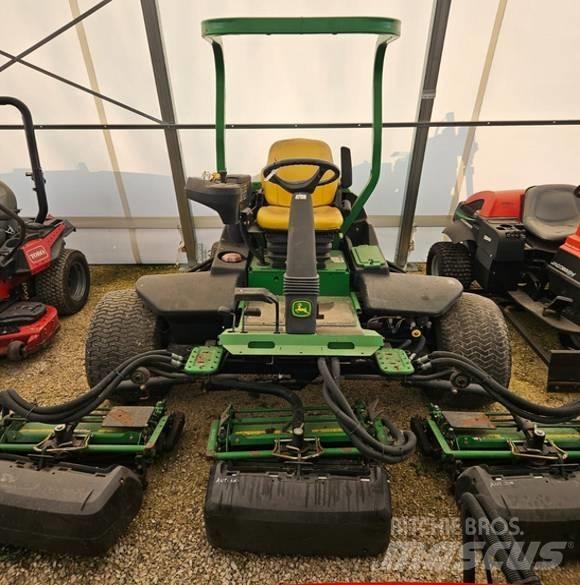John Deere 8700 Косилки фарватера