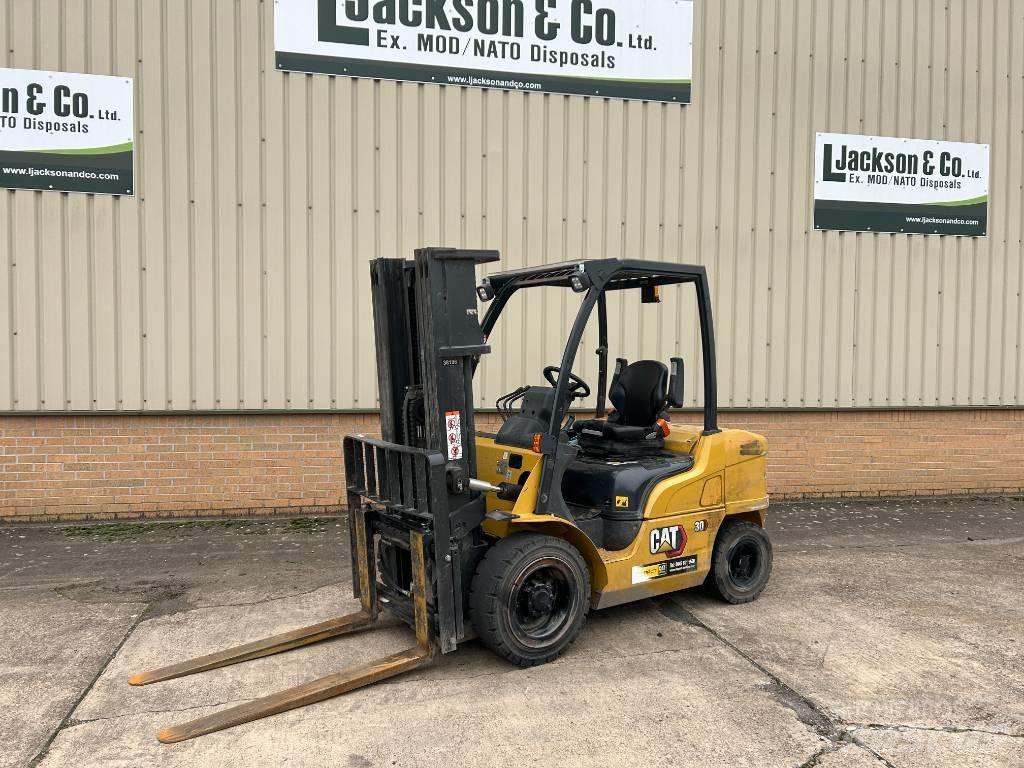 CAT DP 30 N Дизельные погрузчики