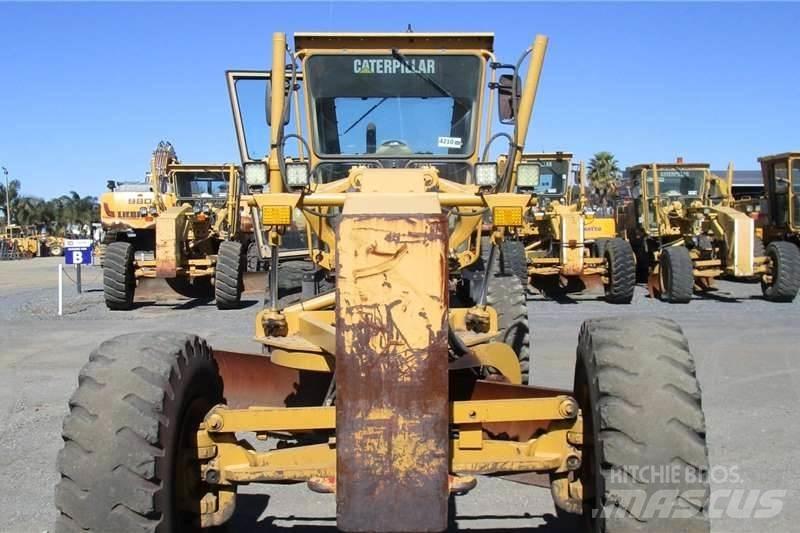 CAT 140K Грейдеры