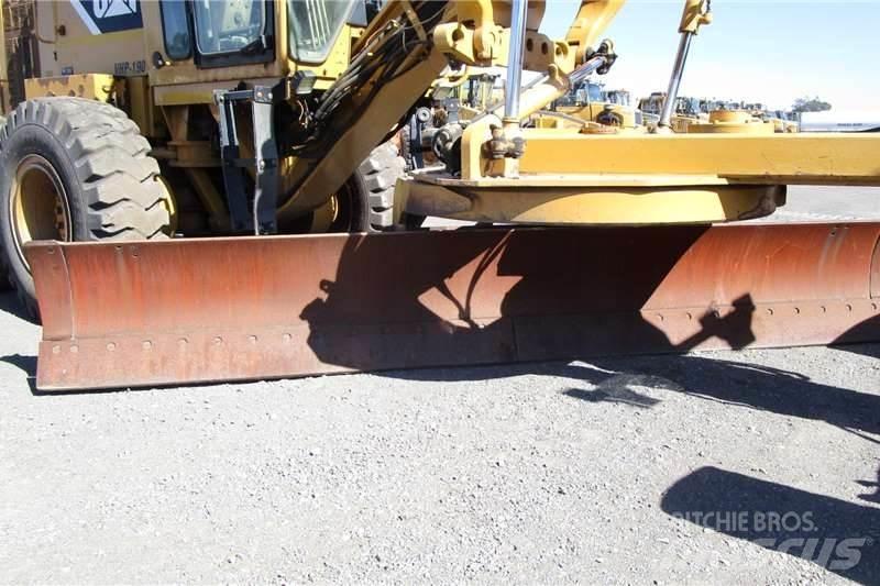 CAT 140K Грейдеры