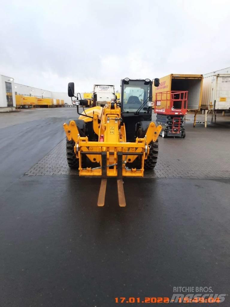 JCB 540-140 Телескопические погрузчики