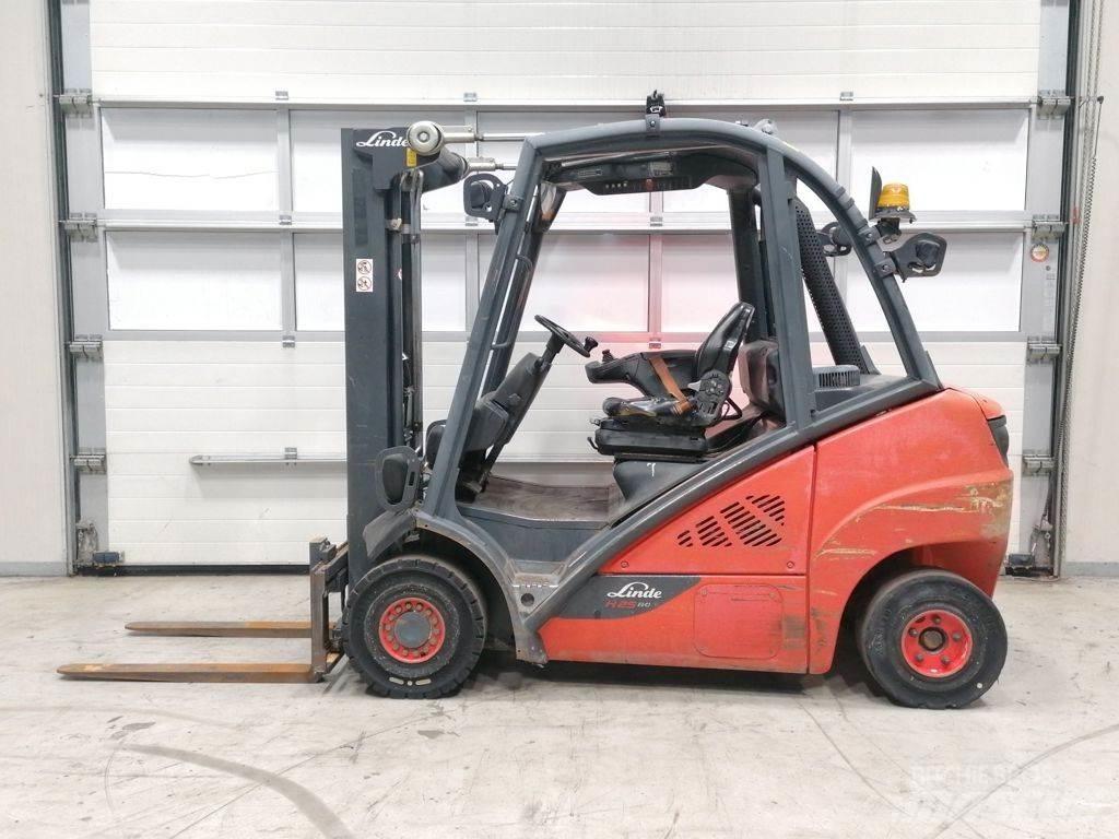 Linde H25D-02 Дизельные погрузчики