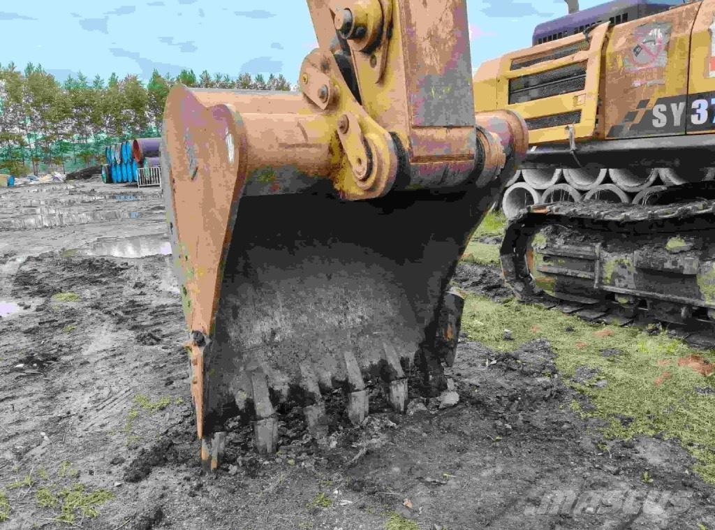CAT 326 Гусеничные экскаваторы