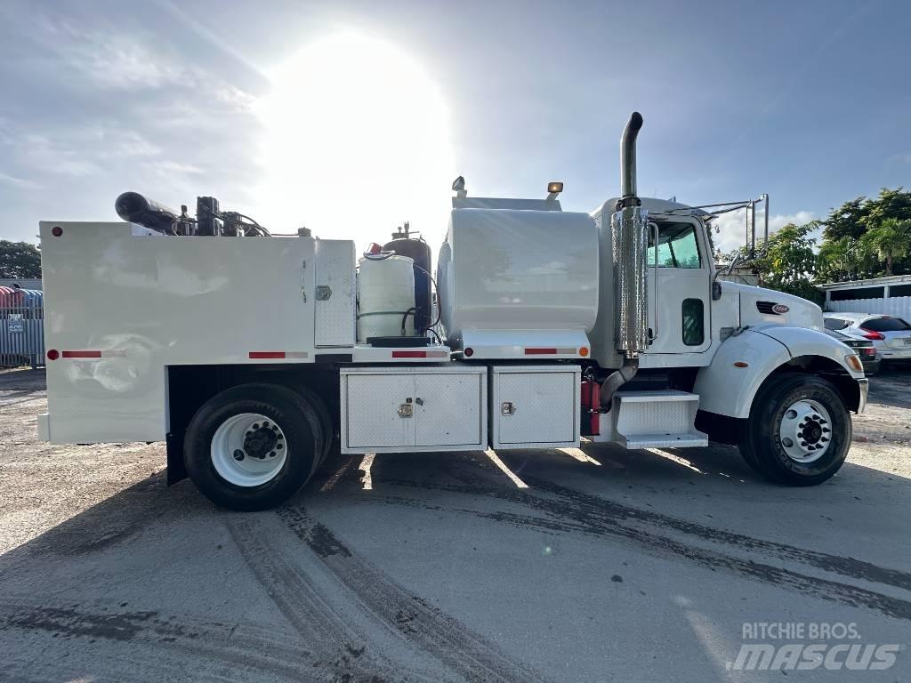 Peterbilt 335 Грузовики-цистерны