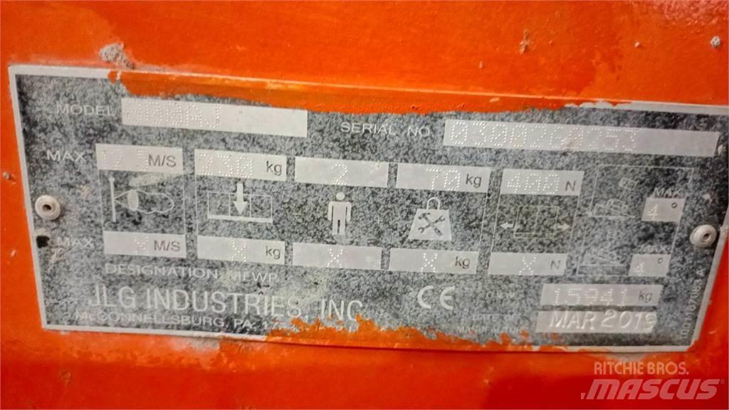 JLG 800AJ Коленчатые подъемники