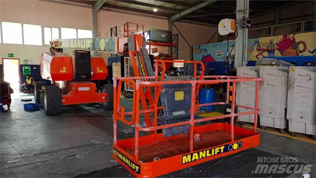JLG 800AJ Коленчатые подъемники