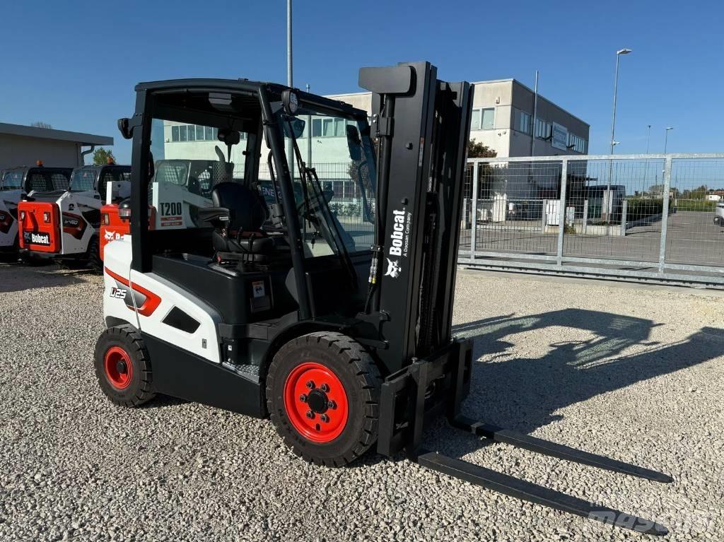 Bobcat D 25 S-9 Дизельные погрузчики