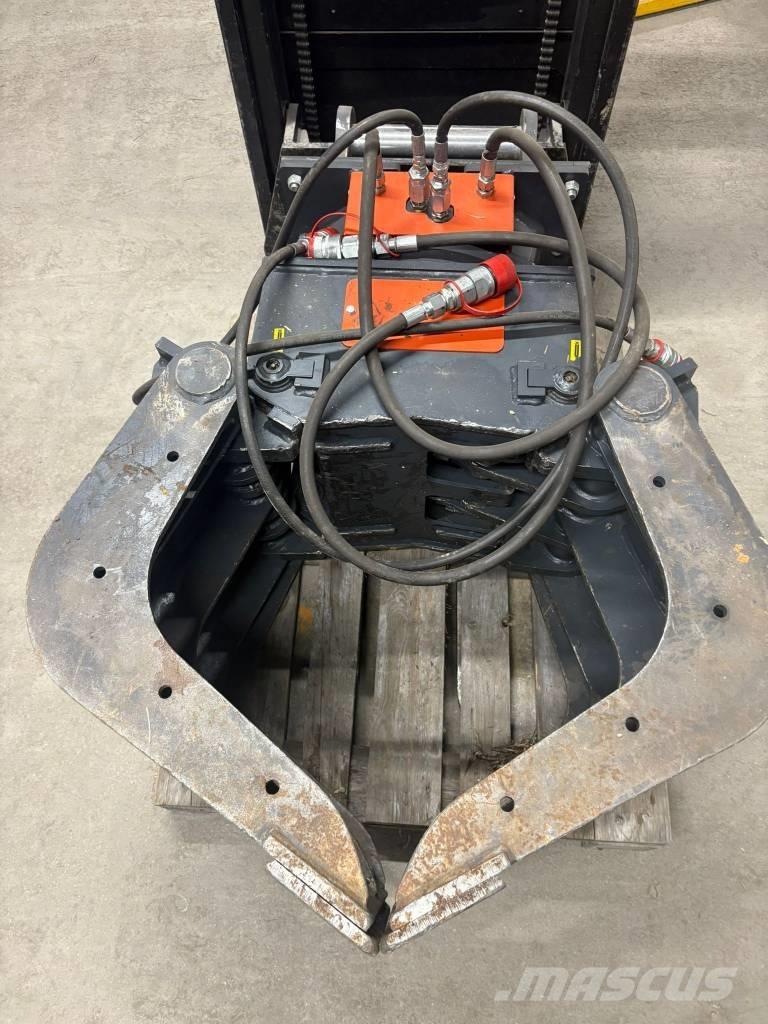 Cangini Benne 450 PF Грейферы