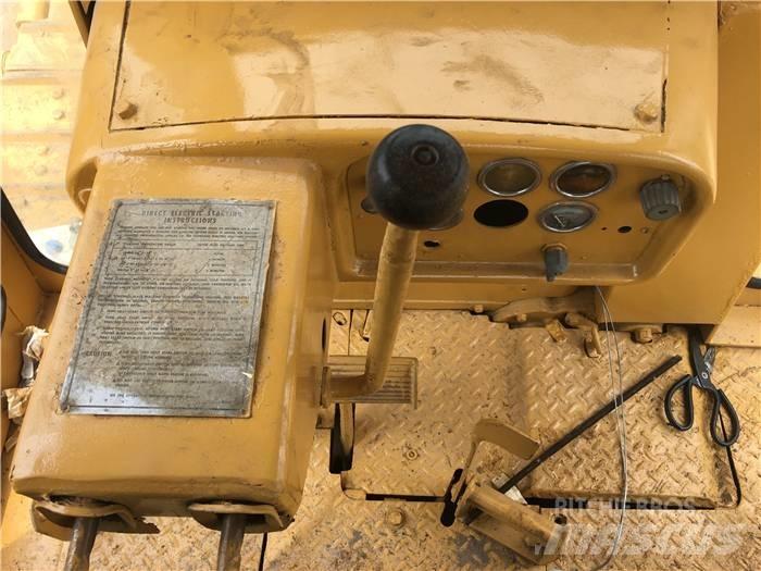 CAT D 8 K Гусеничные бульдозеры