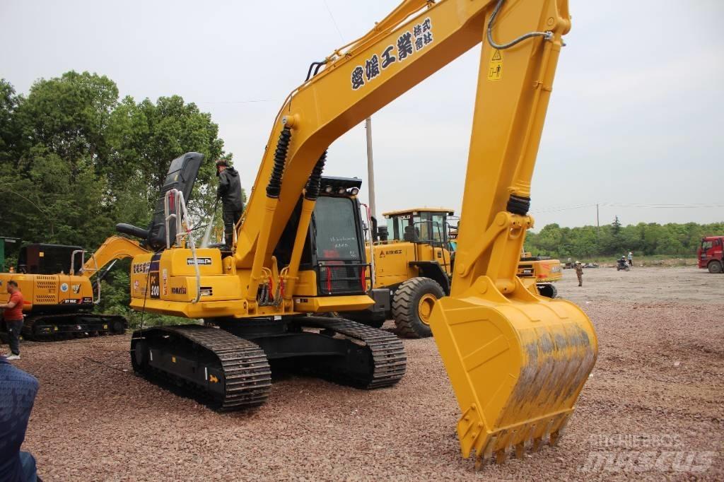 Komatsu PC 200-8 Гусеничные экскаваторы
