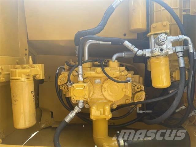 CAT 320D Гусеничные экскаваторы