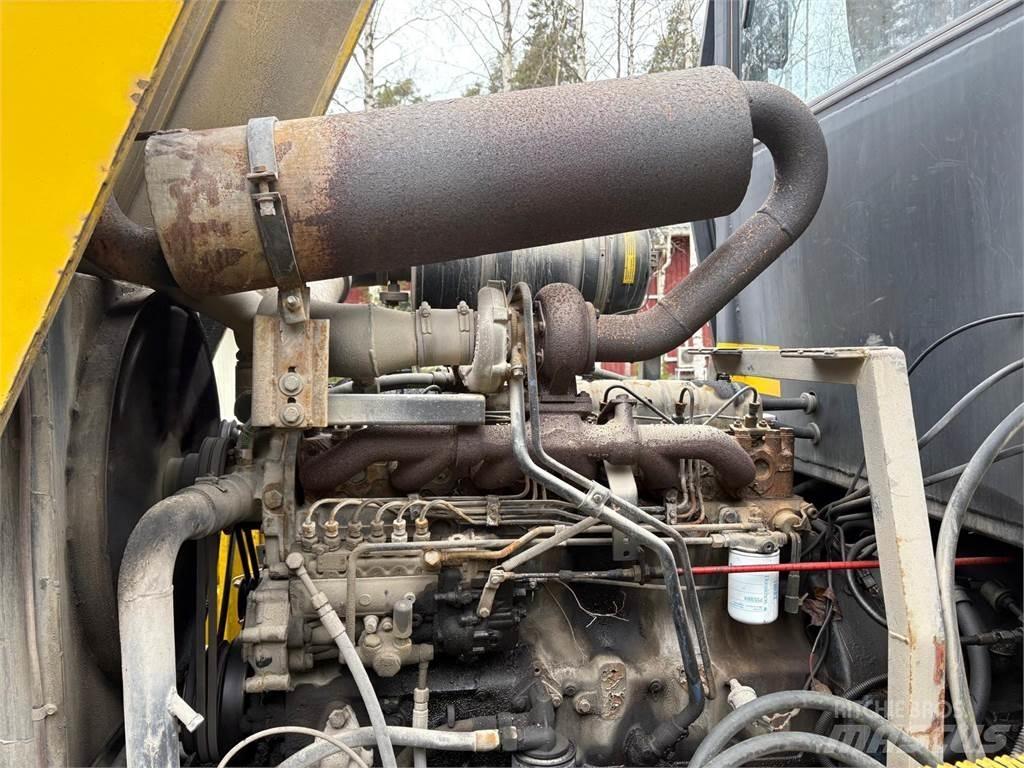 Lokomo AH 152 Грейдеры