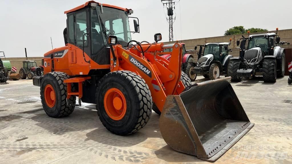 Doosan DL 200-5 Малые погрузчики