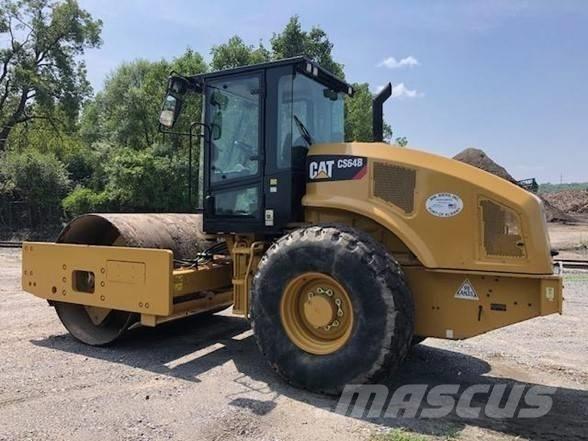 CAT CS 64 B Грунтовые катки