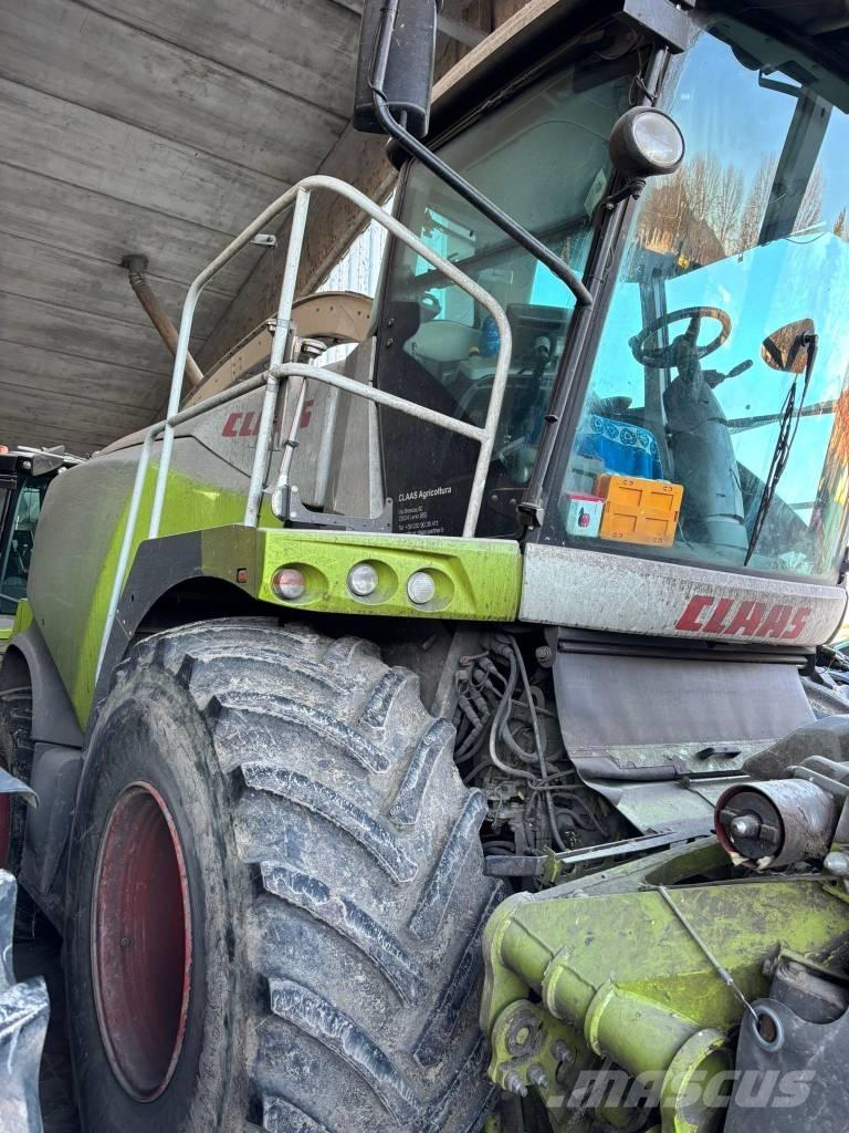 CLAAS Jaguar 970 Самоходные кормоуборочные комбайны